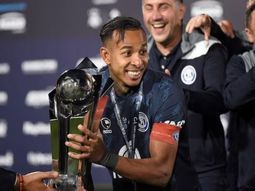 aseguran que river se baja de la negociacion por sebastian villa: el motivo