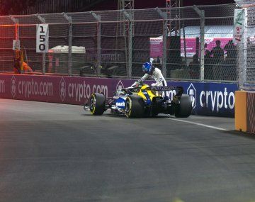 Albon abandonó en la Práctica 2 del GP de Las Vegas