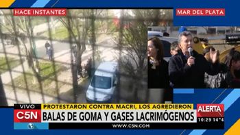 balas de goma y gases lacrimogenos en una protesta contra macri balas de goma y gases lacrimogenos en una protesta contra macri