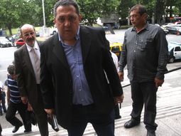 Luis D Elía Luis D Elía