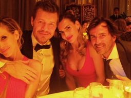 Tinelli y Guillermina Valdés, divertidos, en el casamiento de Pedro y Paula