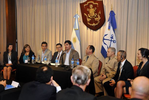 El FBI capacita agentes de seguridad para interactuar en la lucha contra el crimen organizado