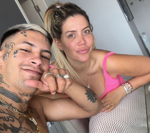 Wanda Nara y L-Gante publicaron una foto sensual y los acusaron de copiar a Tamara Báez y a su pareja