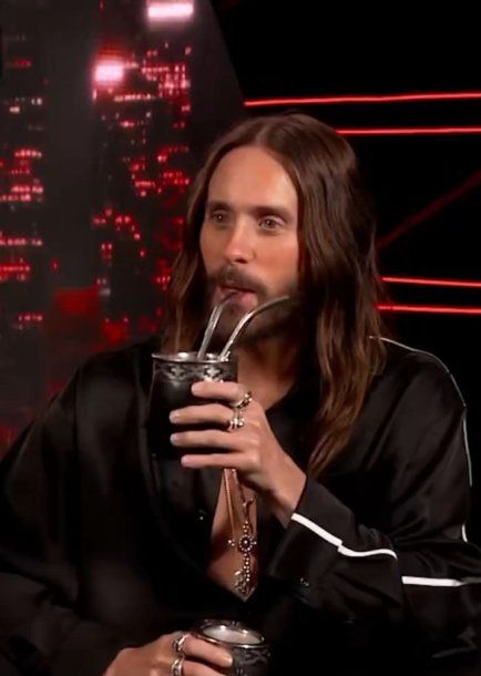 Jared Leto probó un mate durante la promoción de una película y se hizo viral