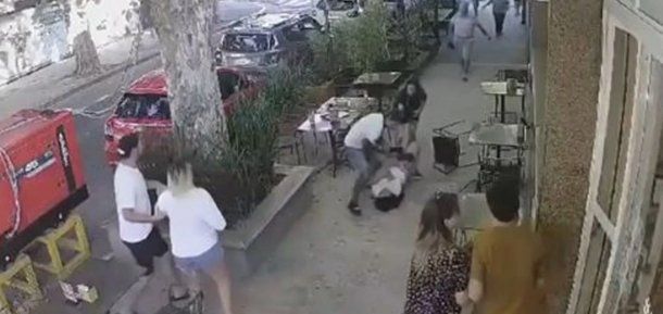 Villa Luro: un ladrón arrastró a una mujer a plena luz del día para robarle el celular