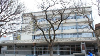 acuchillan a una nena al bajar del colectivo para ir al colegio acuchillan a una nena al bajar del colectivo para ir al colegio