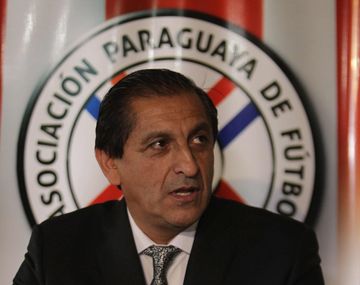 En su debut como DT de Paraguay