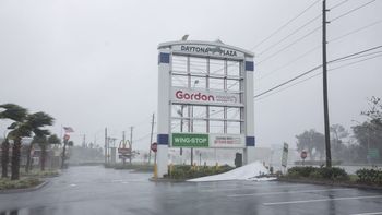 Destrozos y evacuados tras el paso del huracán Matthew por Estados Unidos Destrozos y evacuados tras el paso del huracán Matthew por Estados Unidos