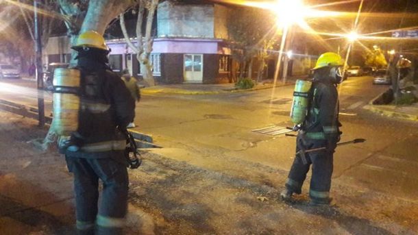 Fueron apagar un incendio y se encontraron con un asado&nbsp;