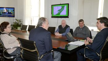 ganancias: capitanich prometio darle una respuesta a la cta oficialista ganancias: capitanich prometio darle una respuesta a la cta oficialista