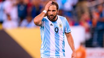 higuain volvio a quedar afuera de la seleccion: ¿fin de ciclo? higuain volvio a quedar afuera de la seleccion: ¿fin de ciclo?