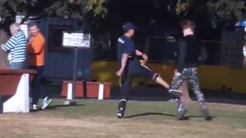 video: un joven insulto, enfrento a un trapito y grabo todo video: un joven insulto, enfrento a un trapito y grabo todo