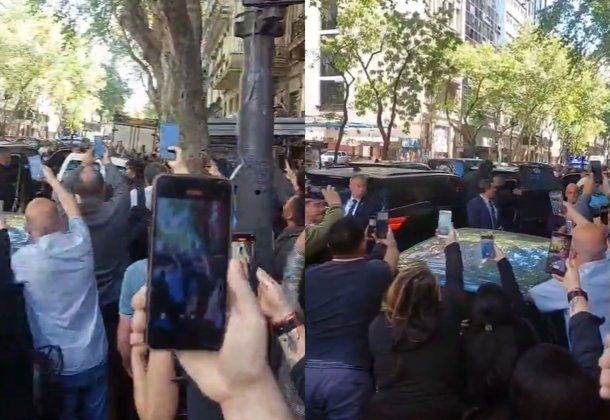 Insultan y abuchean a Javier y Karina Milei a la salida de una reunión con empresarios - Image 2