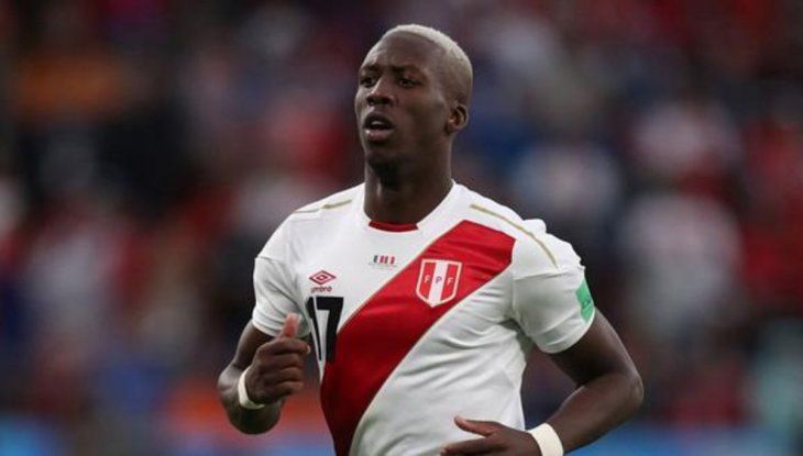 Boca sumó otro refuerzo: Luis Advíncula viajará para firmar su contrato