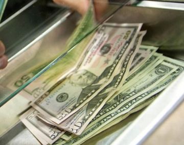 Turistas extranjeros no podrán pagar paquetes en pesos