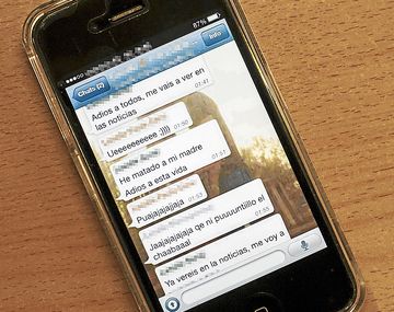 Un chico mató a su madre y lo confesó por WhatsApp