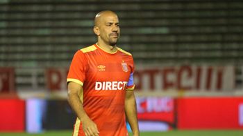 Verón se retira lesionado Verón se retira lesionado