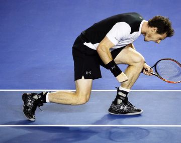 Murray batalló con Raonic y definirá el Abierto de Australia ante Djokovic