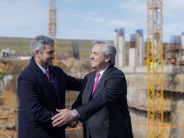 Alberto Fernández y Mario Abdo Benítez recorrieron las obras de ampliación de Yacyretá