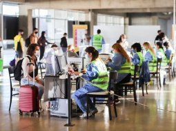 Vacaciones de invierno: la Ciudad exigirá un hisopado al regresar a quienes viajen por el país