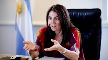 nosotros estamos a favor de jerarquizar el trabajo de los policias nosotros estamos a favor de jerarquizar el trabajo de los policias