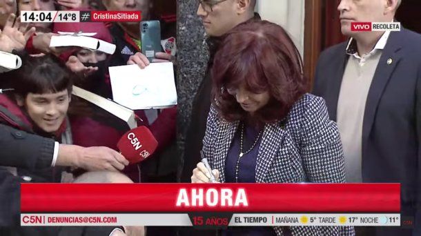 Cristina Kirchner a la militancia: Siento amor y agradecimiento por la gente