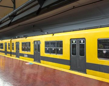 {altText(,#ChauGraffitis: limpiaron todos los subtes)}