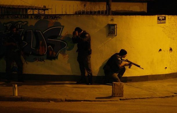 Favela o globo noche