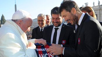 el papa recibio a tinelli y al plantel del ciclon el papa recibio a tinelli y al plantel del ciclon