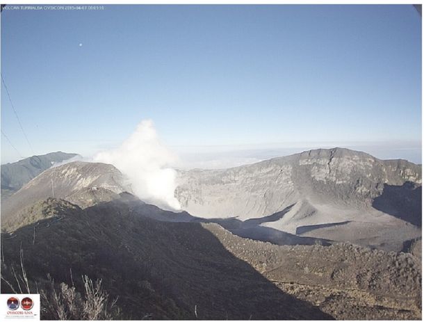 Mirá la erupción de cenizas del volcán Turrialba
