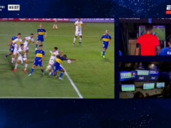 Polémica en la Bombonera: ¿era penal para Sportivo Trinidense ante Boca?