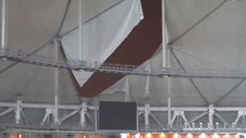 la tormenta rompio el techo del estadio unico de la plata la tormenta rompio el techo del estadio unico de la plata