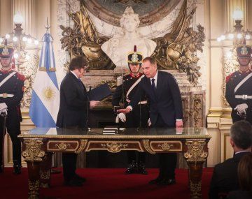 Milei le tomó juramento a Santilli como nuevo ministro del Interior
