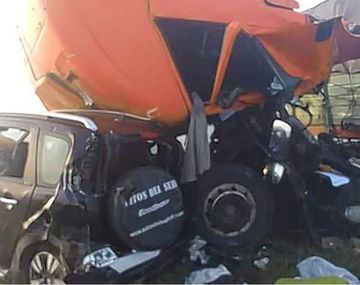 Quema de pastizales provocó un choque múltiple en el complejo Zárate-Brazo Largo