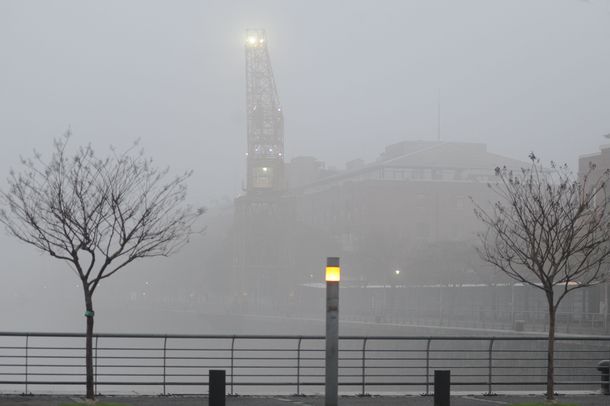 Cierran el puerto de Buenos Aires y hay demoras en vuelos