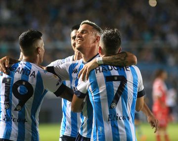 En Racing llovieron las cenizas de un fallecido