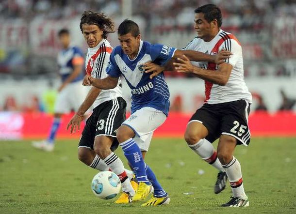 Vélez y River buscan olvidar el mal trago de la Sudamericana