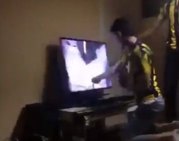 La furia del hincha turco dio la vuelta al mundo