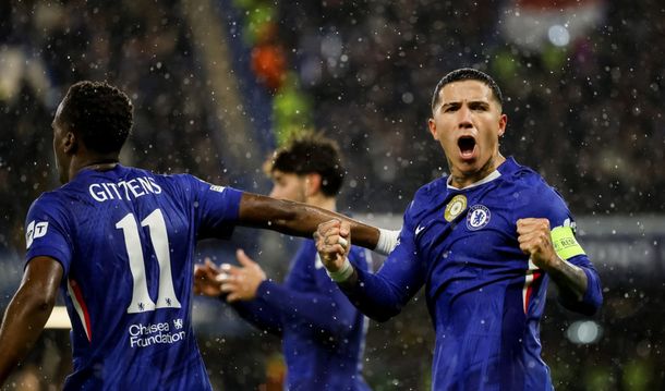 El gol de Enzo Fernández para que Chelsea le gane al Ajax por Champions League