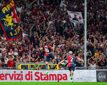 El golazo de Mateo Retegui en el triunfo de Genoa ante Roma