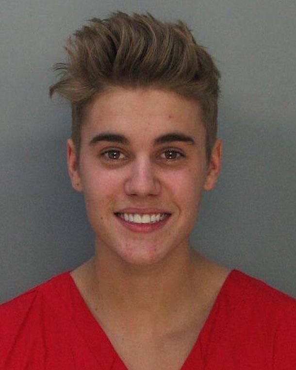 Justin Bieber, con una causa penal por golpear a un chofer