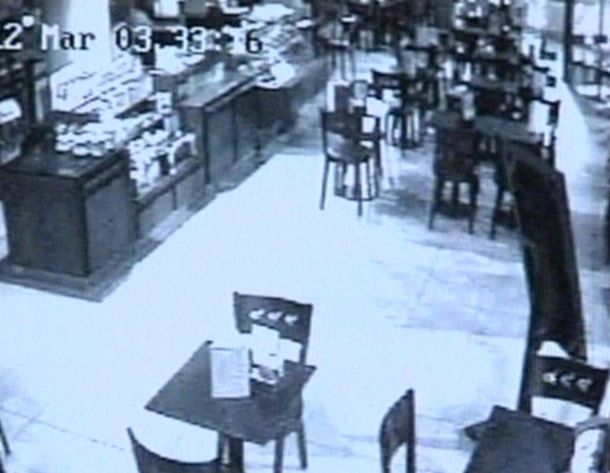 Las cámaras de seguridad captaron el asalto