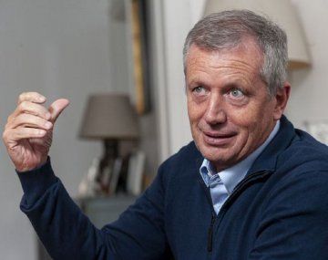 Emilio Monzó se despega de los delirios de la oposición