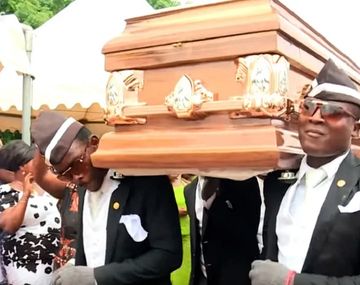 Video viral: el novio llegó al altar de su casamiento en un ataúd