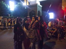 terremoto y alerta de tsunami en indonesia terremoto y alerta de tsunami en indonesia