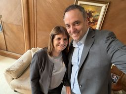 Patricia Bullrich presiona a Manuel Adorni por su patrimonio Patricia Bullrich presiona a Manuel Adorni por su patrimonio