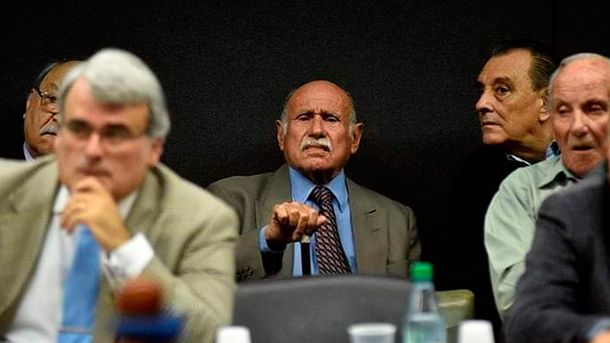 Perpetua para 28 genocidas en un juicio que terminó en medio de la pandemia de coronavirus