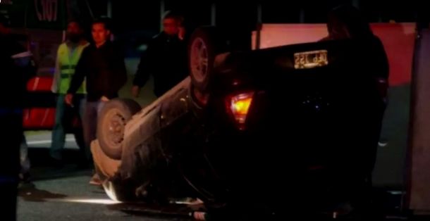 Volcó un auto en Dellepiane