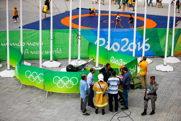 Cayó una cámara áerea en el Parque Olímpico y dejó al menos siete heridos