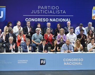 El Partido Justicialista deliberó en Ferro para conformar un frente bien amplio